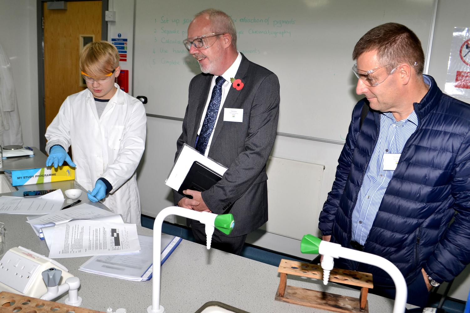 Robert Parker with Wirral Met College STEM students at the Wirral Met Twelve Quays campus